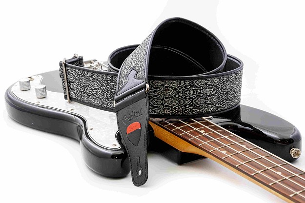 Córdoba Black Guitar Strap | Spanish Elegance & Craftsmanship1